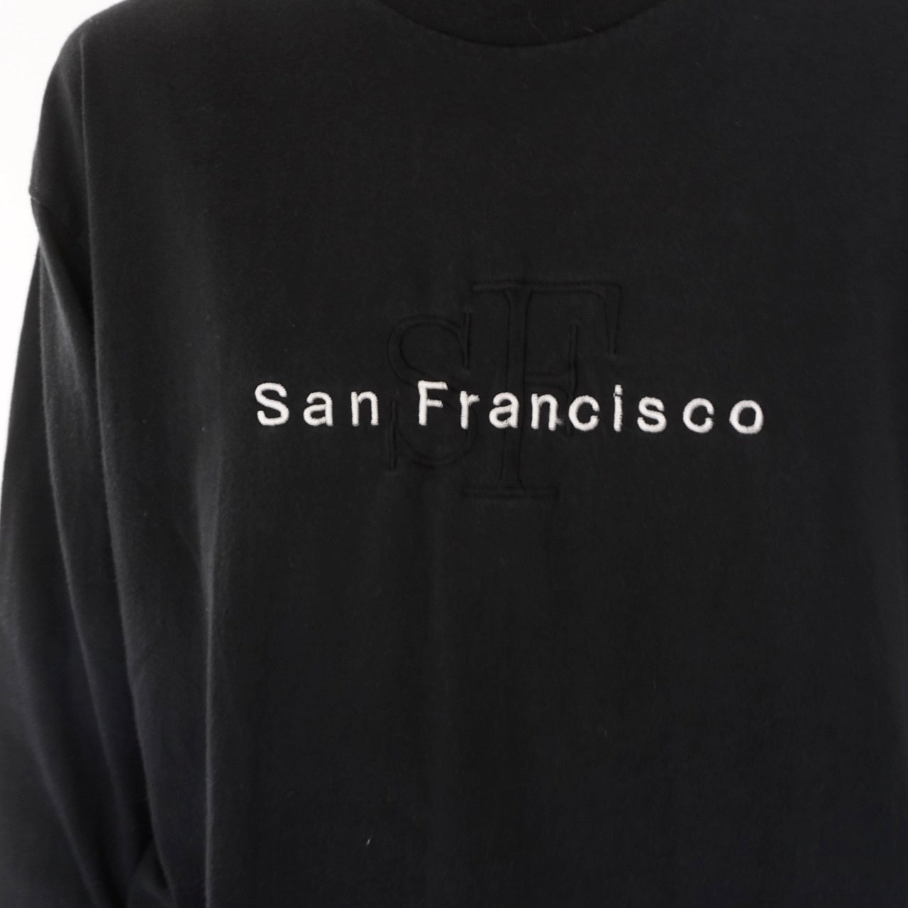 90s Embroidery Long Sleeves T-shirt Made in USA