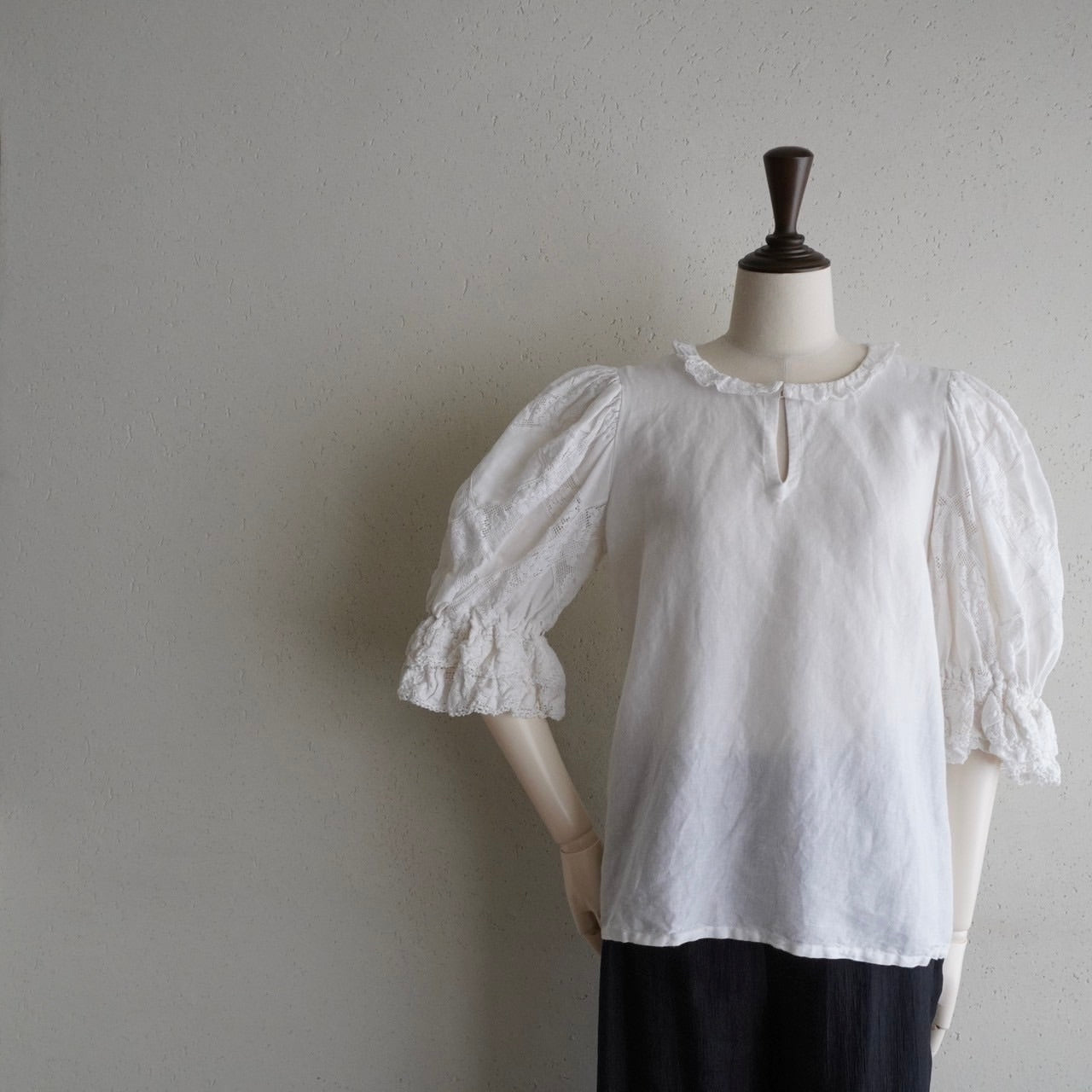 90s EURO Lace Blouse