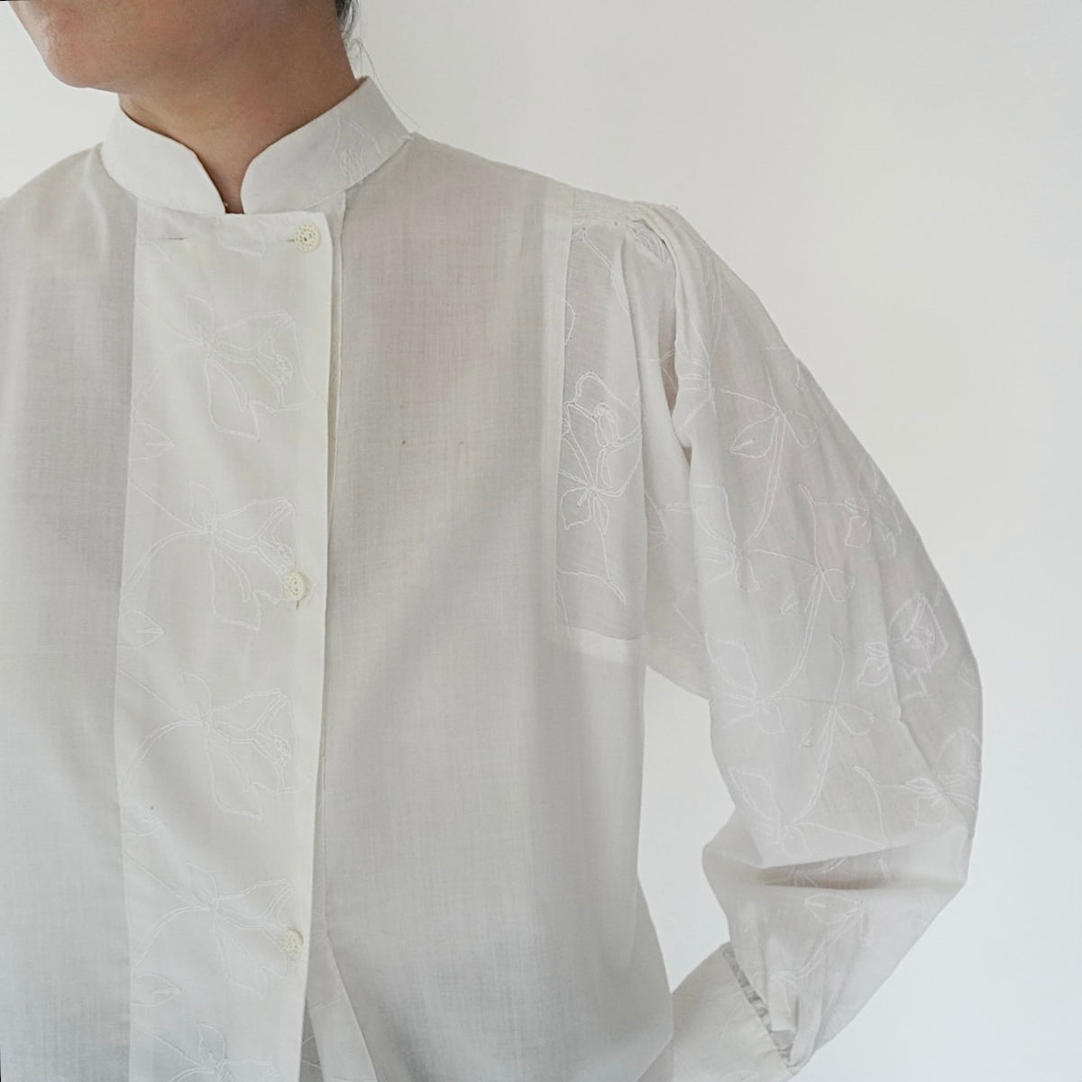80s Embroidery Blouse