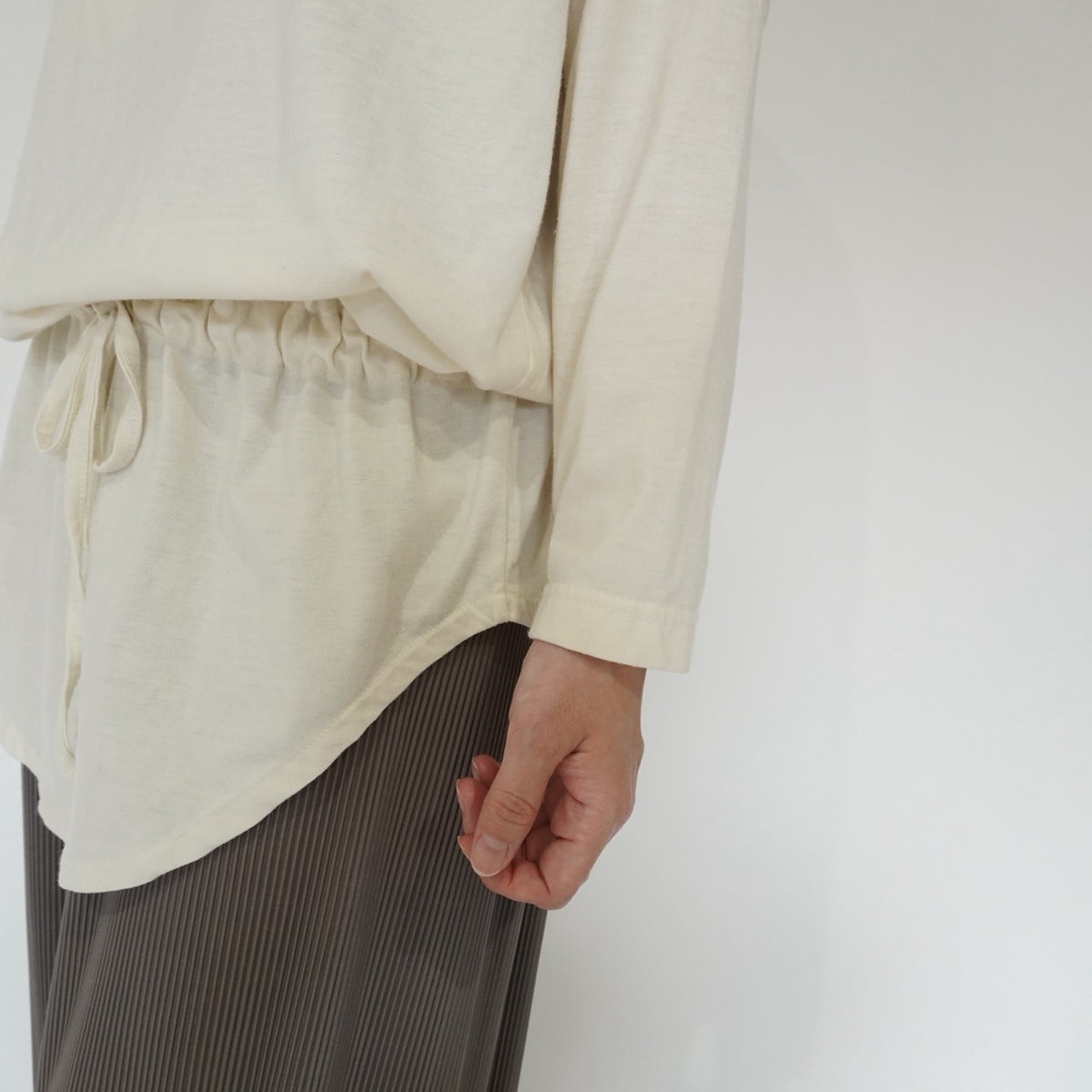 90s Ivory Design Top