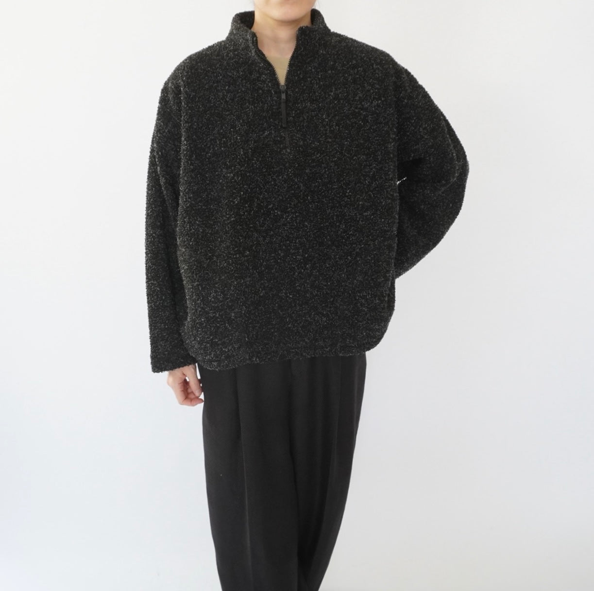 90s Black x White  Fleece Top