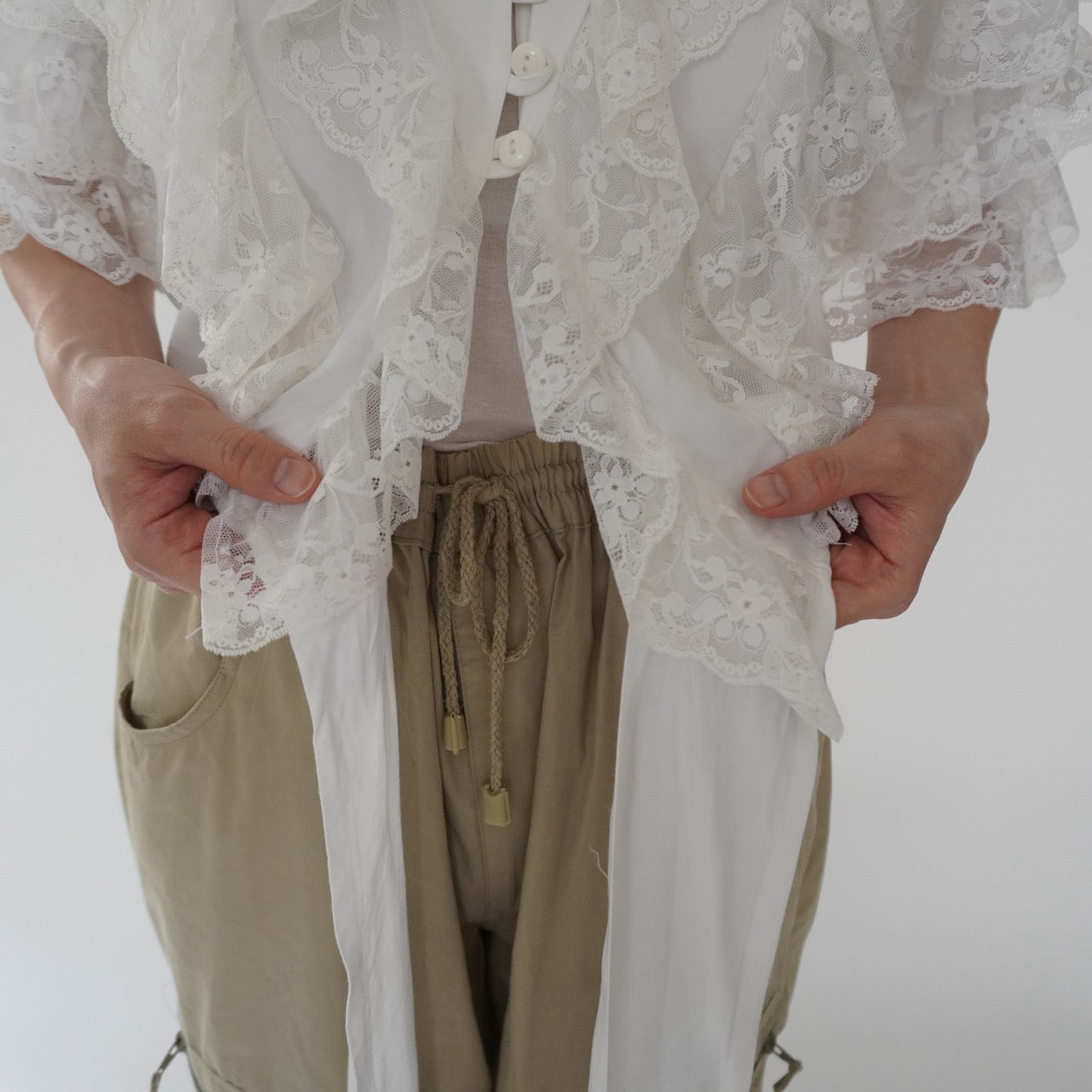 80s Lace Design Blouse