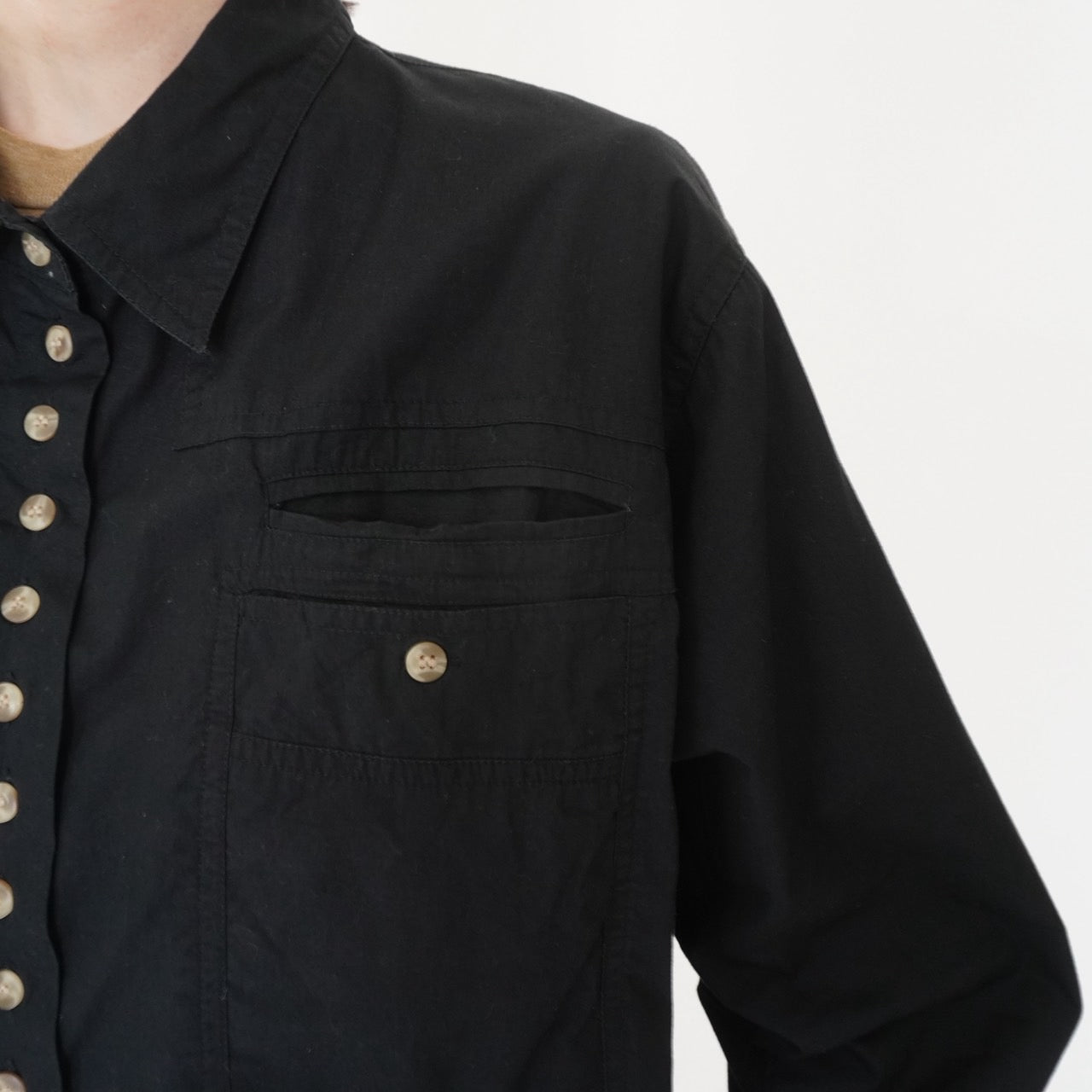 90s Button Design Shirt
