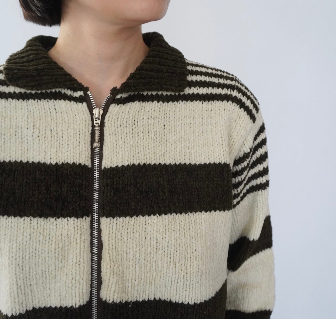 90s EURO Zipped Top