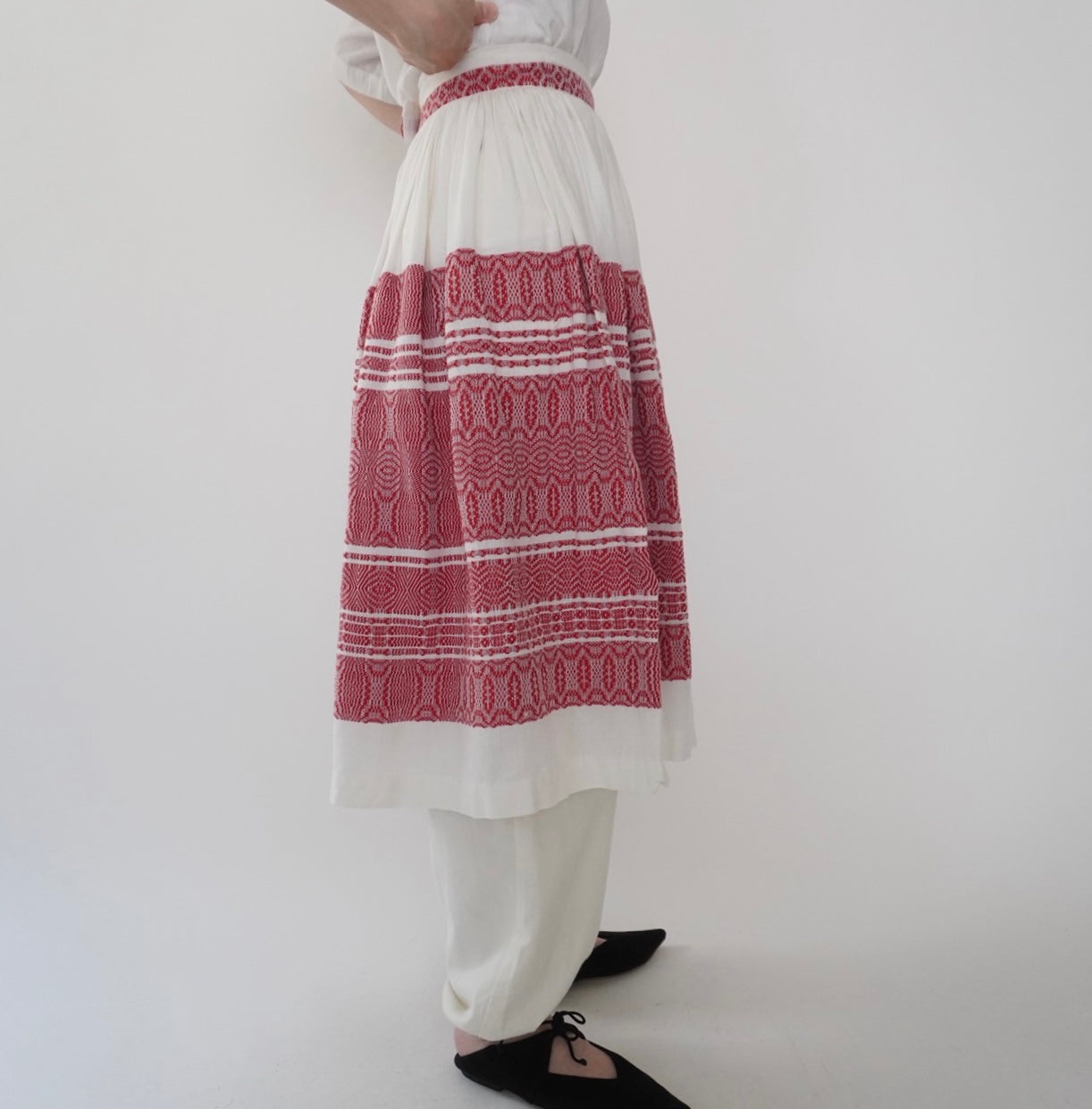 60s Embroidery Skirt