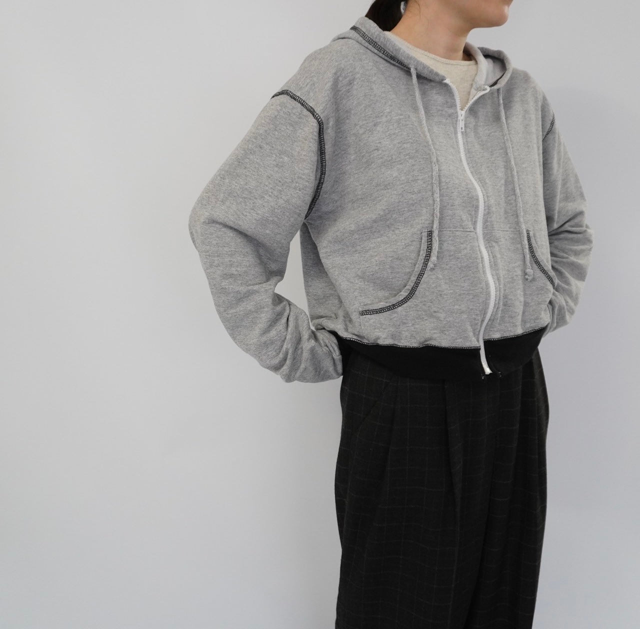 90s Hooded Zip Sweater