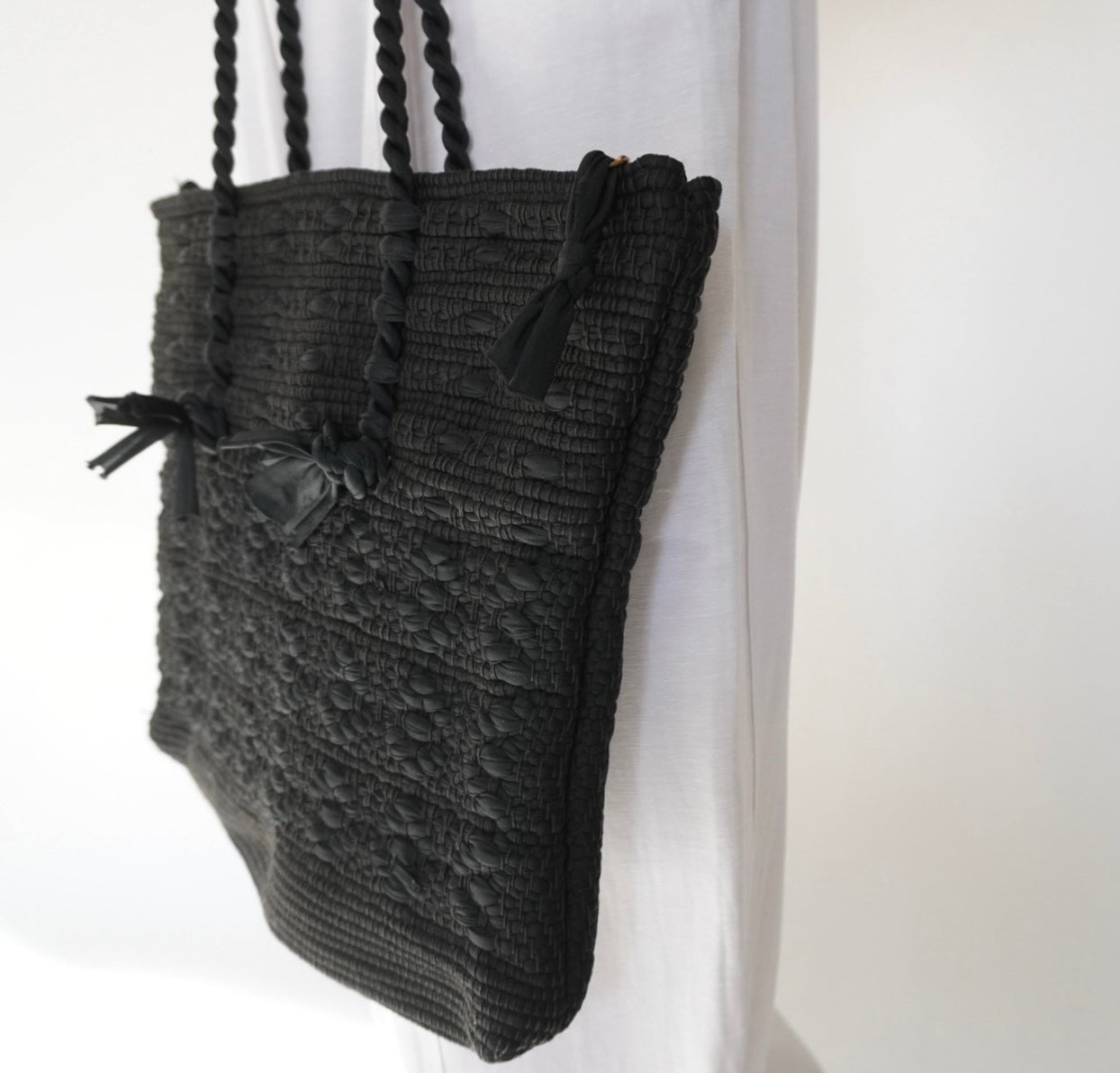 40s Woven Black Bag