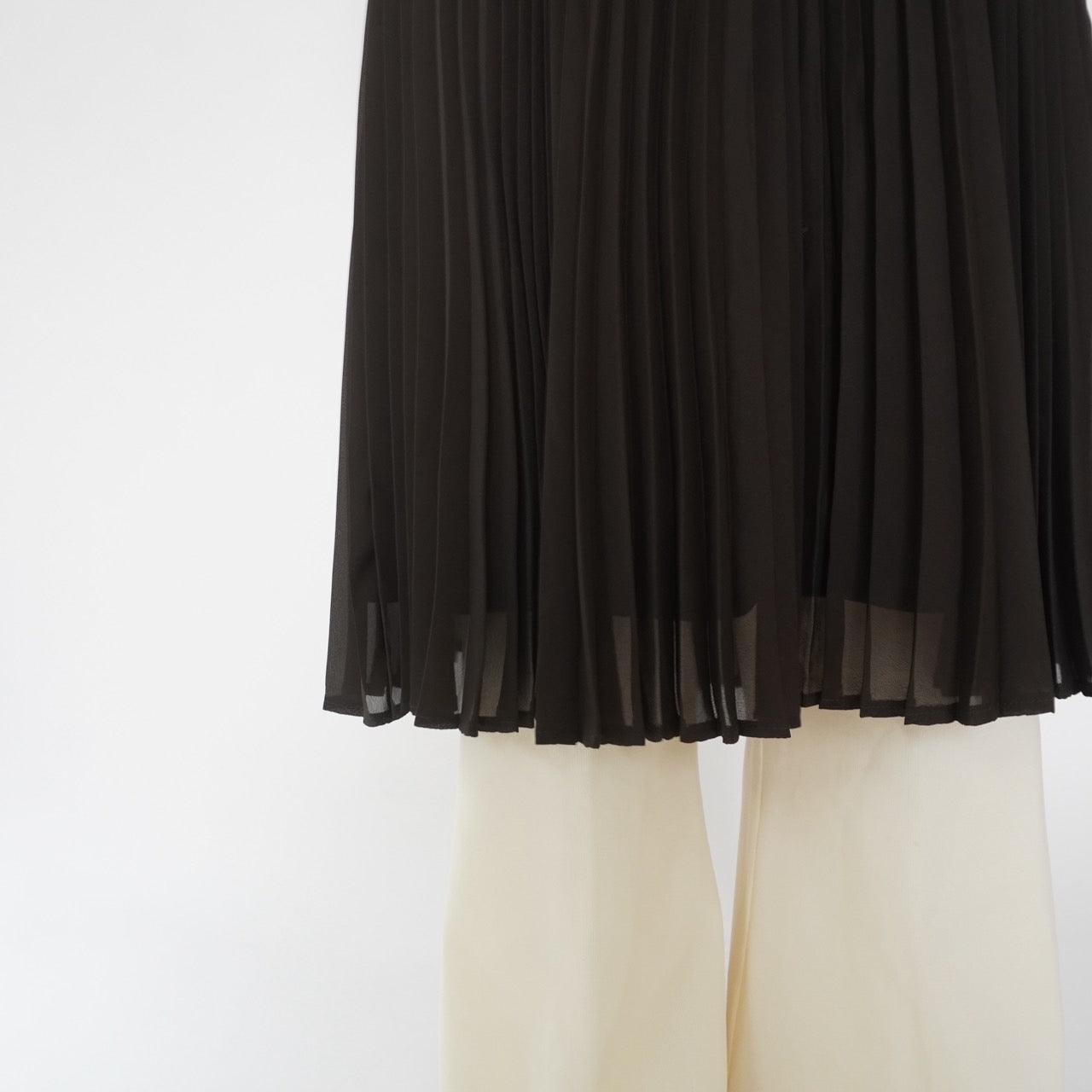 90s "BENETTON" Pleated Design Skirt Made in Italy