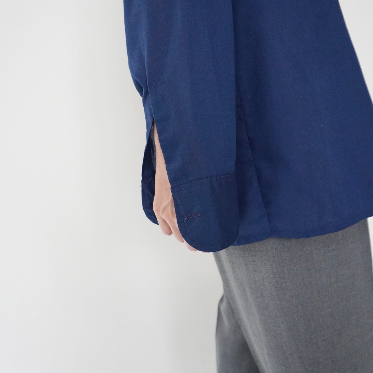 70s "Arrow" Blue Shirt