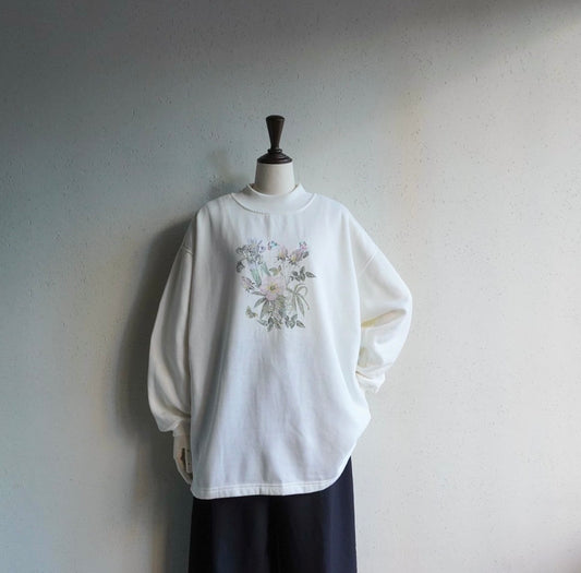 90s Printed Embroidery Sweater