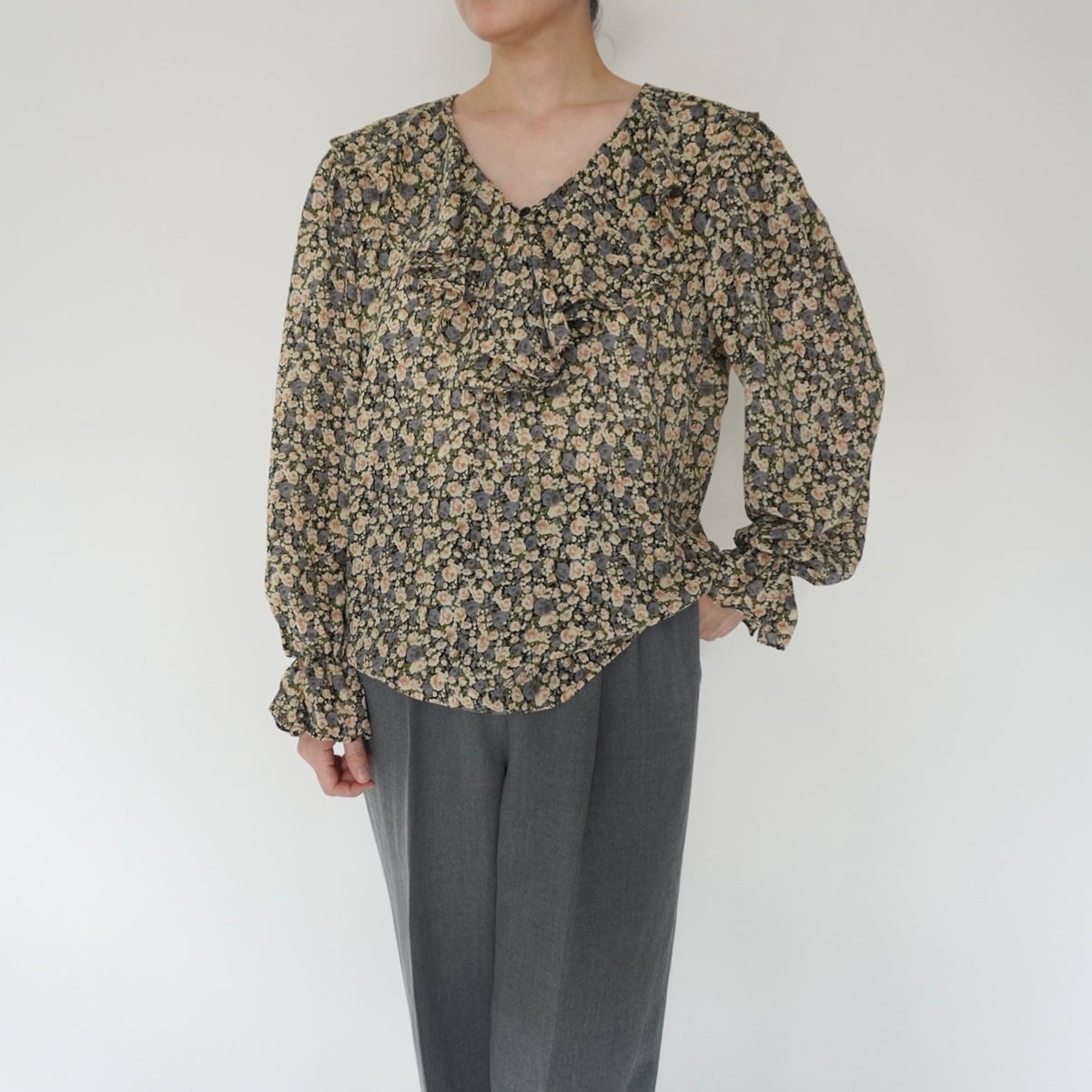 90s Flower Ruffle Blouse Made in USA