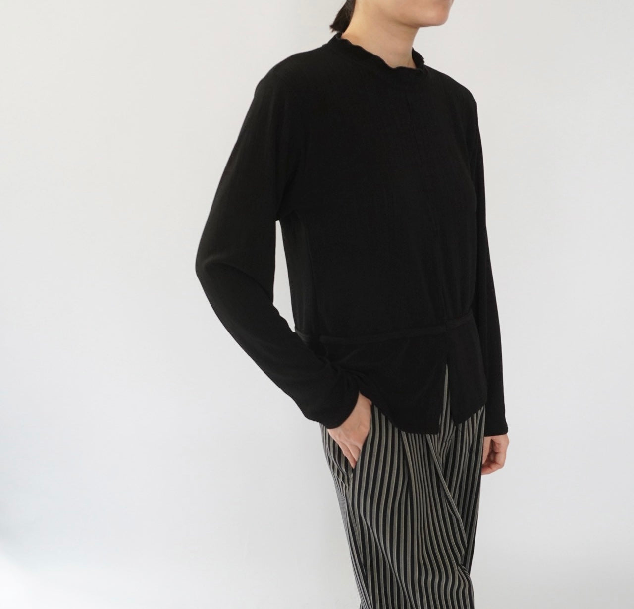 90s Black Design Top
