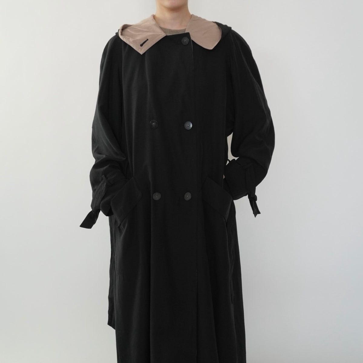 90s Black Design Maxi Coat