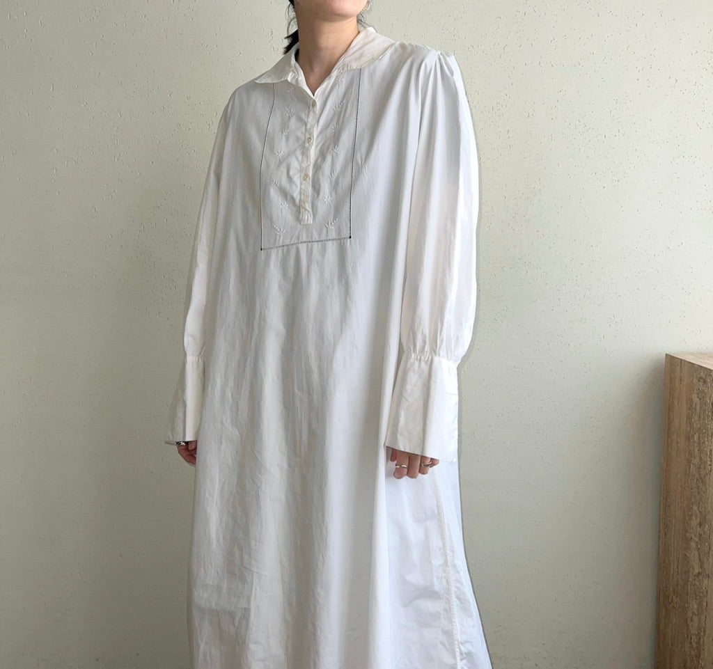 70s Embroidery Shirt Dress