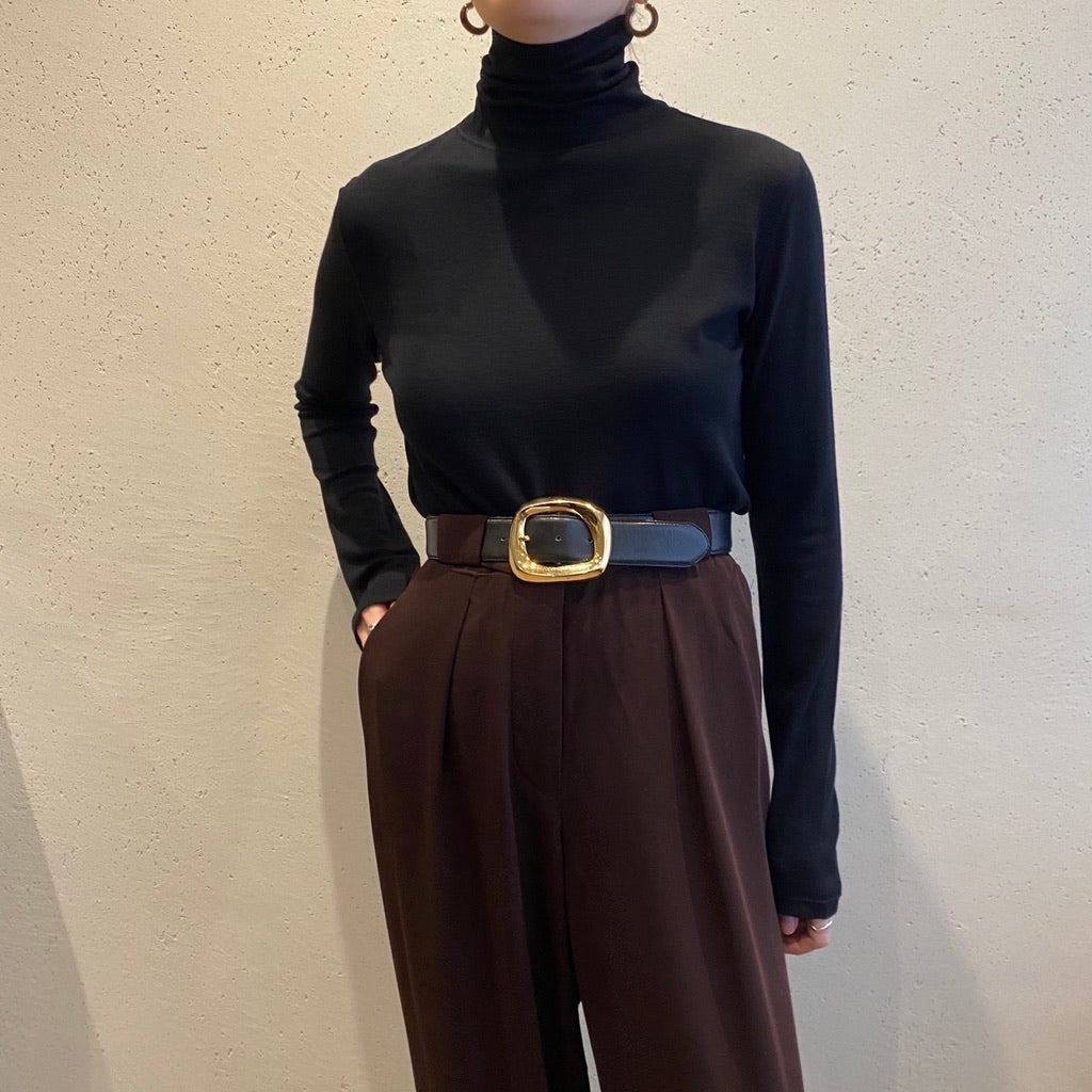 Kraud TIGHT-FIT TURTLE NECK TOP