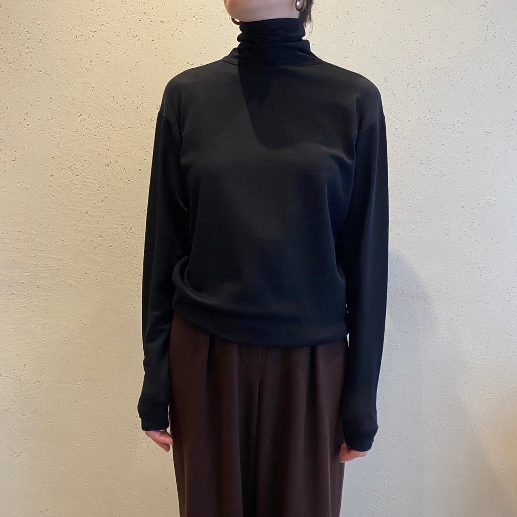 Kraud TIGHT-FIT TURTLE NECK TOP