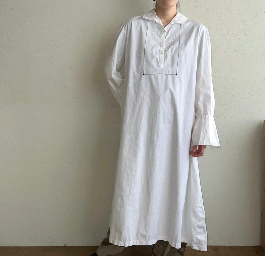 70s Embroidery Shirt Dress