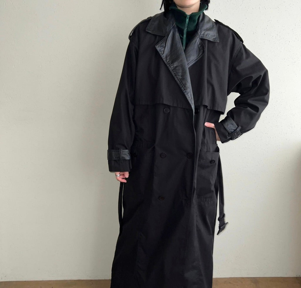 90s Black Design Coat